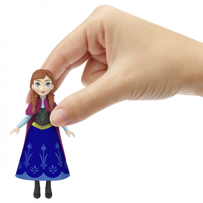 Anna Puppe aus Die Eiskönigin