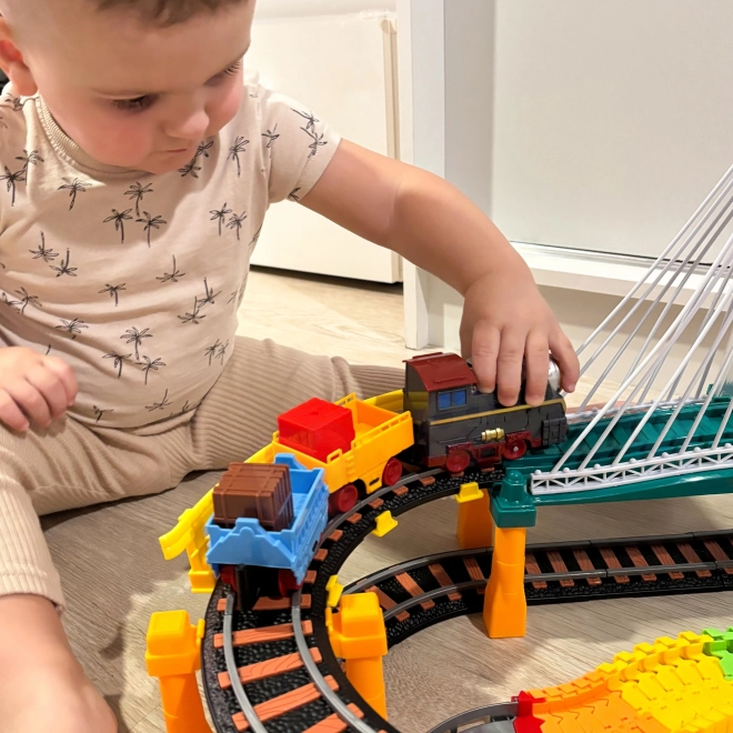 Woopie 2-in-1 elektrische Rennbahn und Eisenbahnset für Kinder