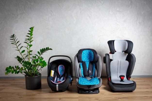 Atmungsaktive Sitzauflage für Kindersitze Zopa Breeze, grau