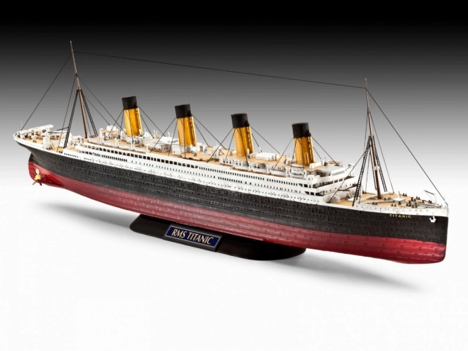 Revell Plastikmodellbau R.M.S. Titanic