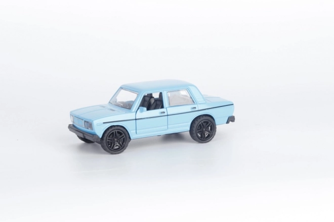 Detailgetreues Auto 1:36 mit öffnenden Türen