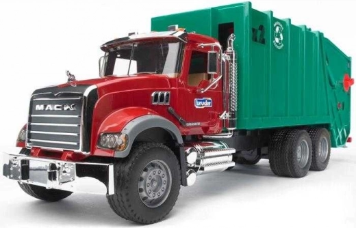 Realistische Details der MACK-Kabine
