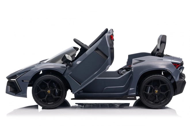 Auto lamborghini revuelto grau