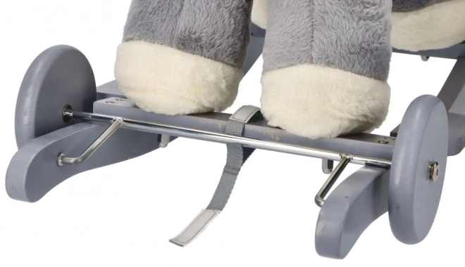 Grauer Schaukelstuhl mit Sitz und Rädern