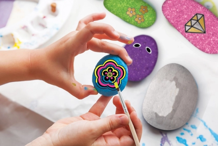 Glatte Steine und präzise Werkzeuge