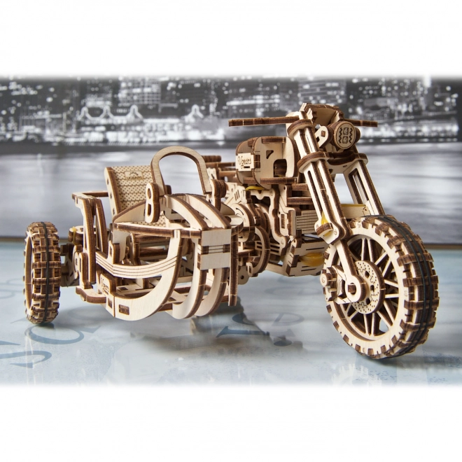 Ugears 3D Holzmechanisches Puzzle Scrambler Motorrad mit Sidecar