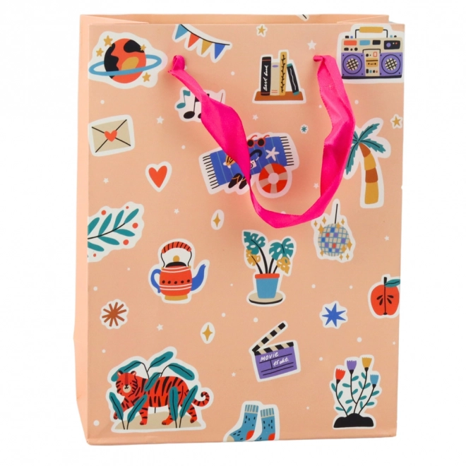 Geschenktasche mit bunten Aufklebern