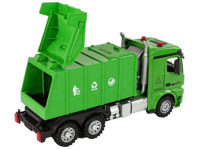 Öffnende Türen und Container