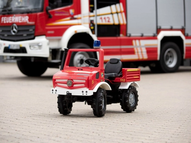 Kinder Feuerwehrwagen Mercedes Unimog mit Pedalantrieb