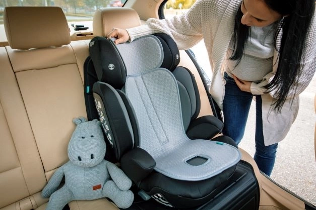 Atmungsaktive Sitzauflage für Kindersitze Zopa Breeze, grau
