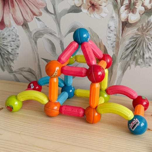 Einfaches und sicheres Bauen für kleine Hände