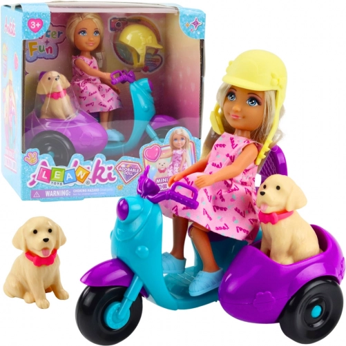 Puppenset Ankiki auf einem Roller mit Hund
