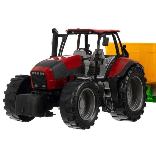 Großer Traktor mit Antrieb und Anhänger