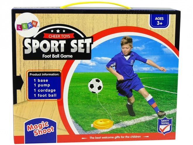 Set mit Fußball auf einer Schnur und Pumpe