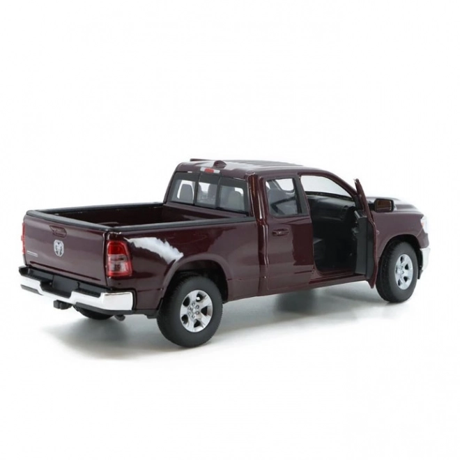 Ram 1500 Modellauto im Maßstab 1:24