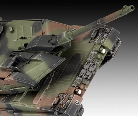 Plastikmodell Leopard 2A6/A6NL
