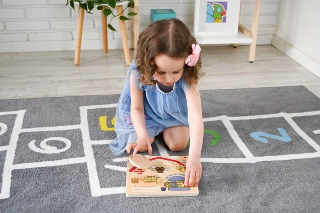 Tafel mit Verschlüssen Kinder der Welt