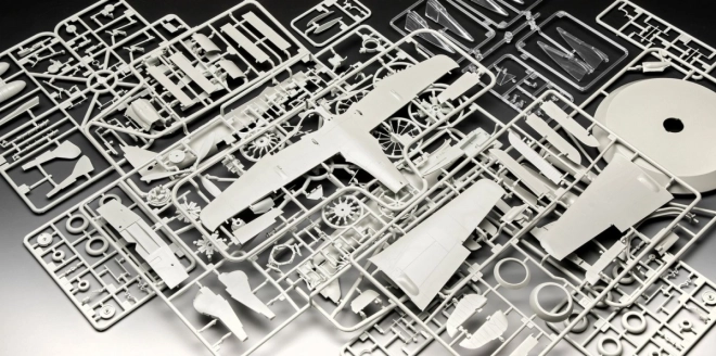 Plastikmodellflugzeug Fw190 A-8 Sturmbock 1/32