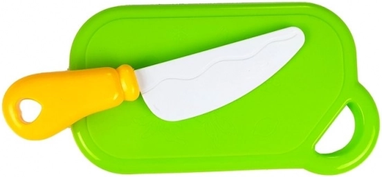 Sicheres Messer und Brettchen für realistisches Spiel