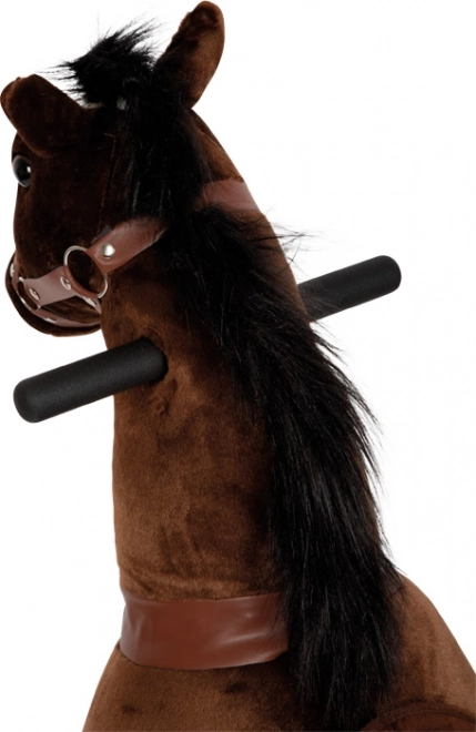 Kleiner Fuß Reitpferd auf Rädern