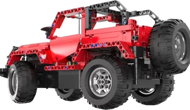 Realistische Offroad-Optik und große Räder