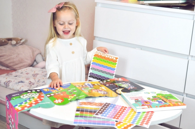 Kreatives Klebeset mit Tieren