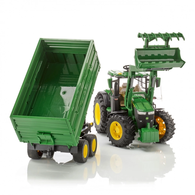 John Deere Traktor 7R 350 mit Frontlader und Tandemanhänger