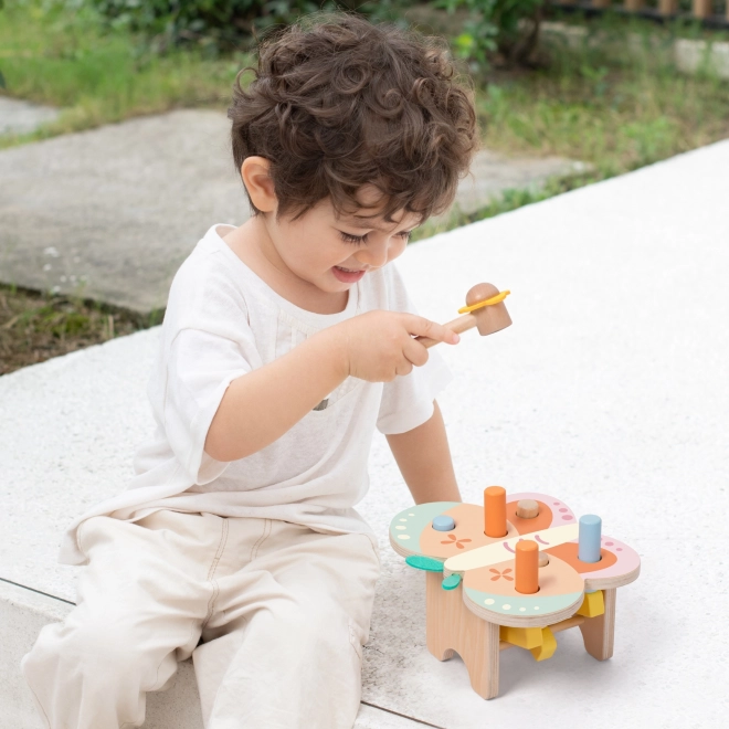 Holztisch mit Buntstiften CLASSIC WORLD Montessori Schmetterling