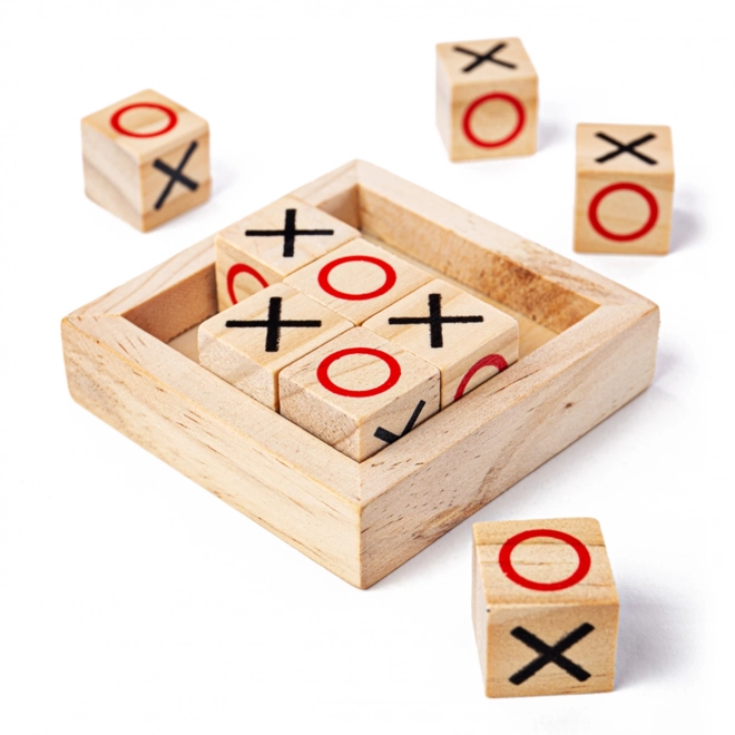 Kreatives Tic-Tac-Toe Spiel aus Holz