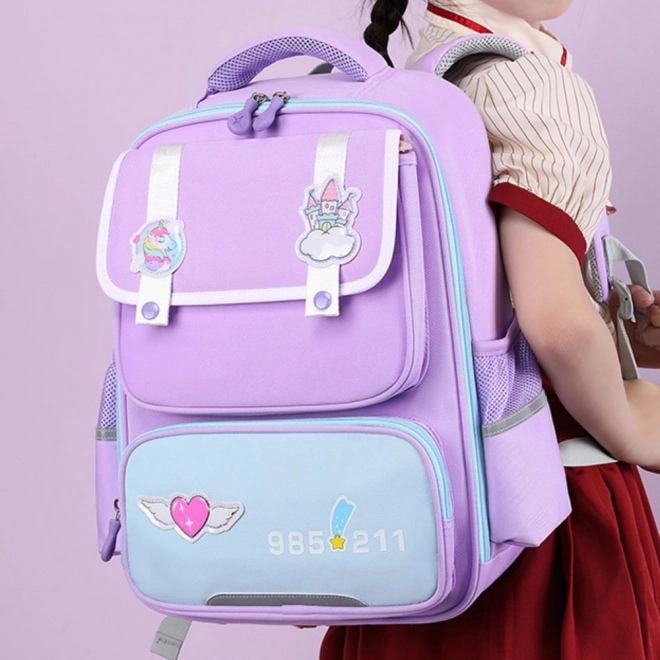Schulrucksack mit Aufnähern und Brustgurt lila 16L
