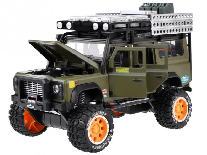 Metall-Geländewagen mit Sound und LED-Lichtern