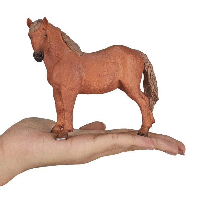 Realistische Suffolk Punch Stute Spielfigur