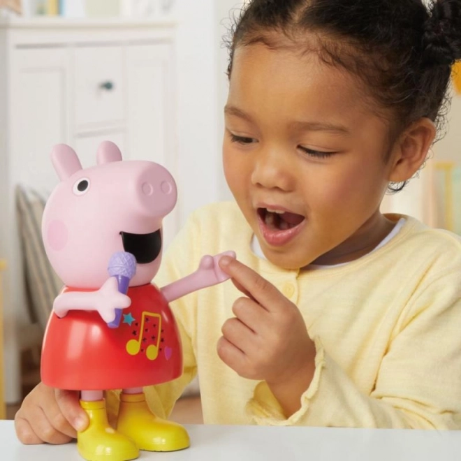 Sprechendes und singendes Peppa Pig von Hasbro
