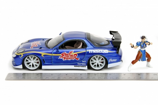 Street Fighter 1993 Mazda RX7 Modellauto 1:24