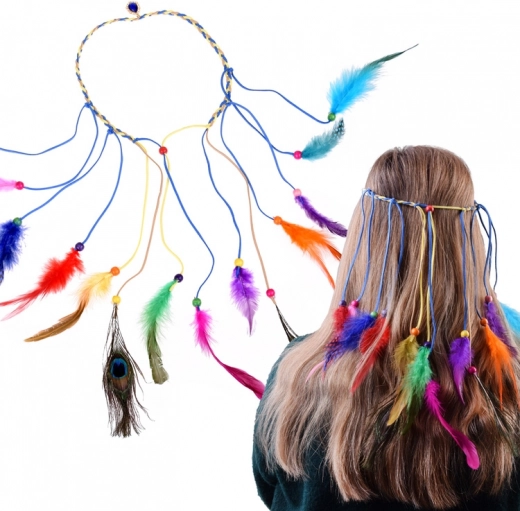 Boho-Kopfschmuck mit bunten Federn und Perlen