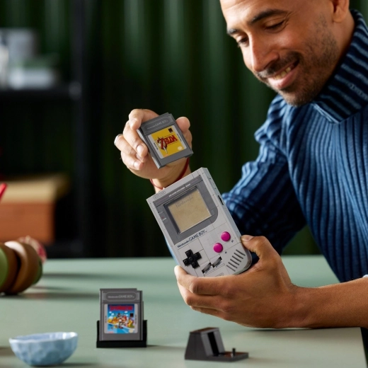 Austauschbare „Game Paks“ und Bildschirme