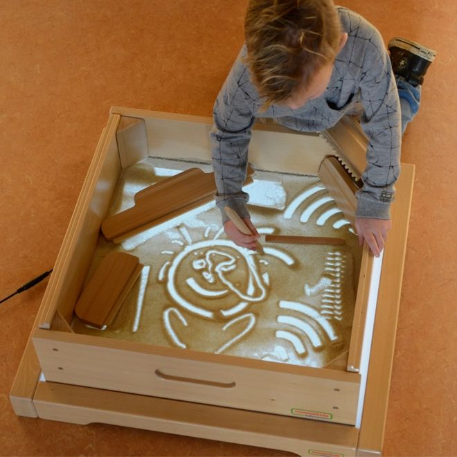 Sensorisches Panel LED mit Zubehör zum Spielen im Sand von Masterkidz