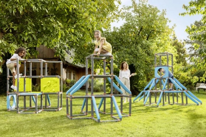 Großes Klettergerüst für Kinder