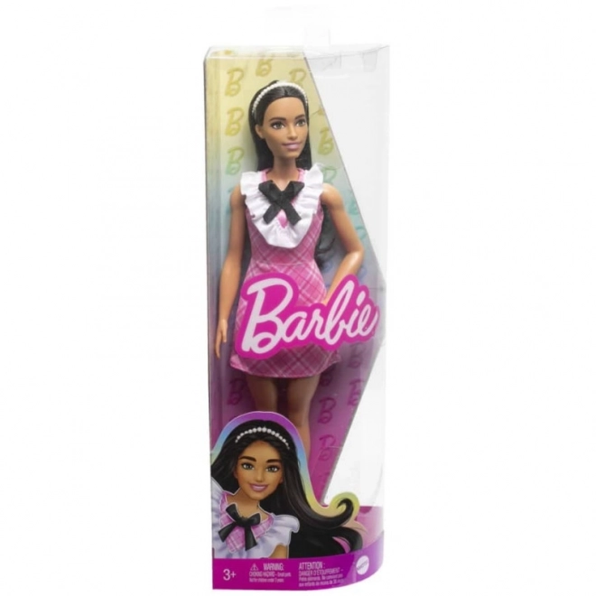 Barbie Puppe in rosa kariertem Kleid