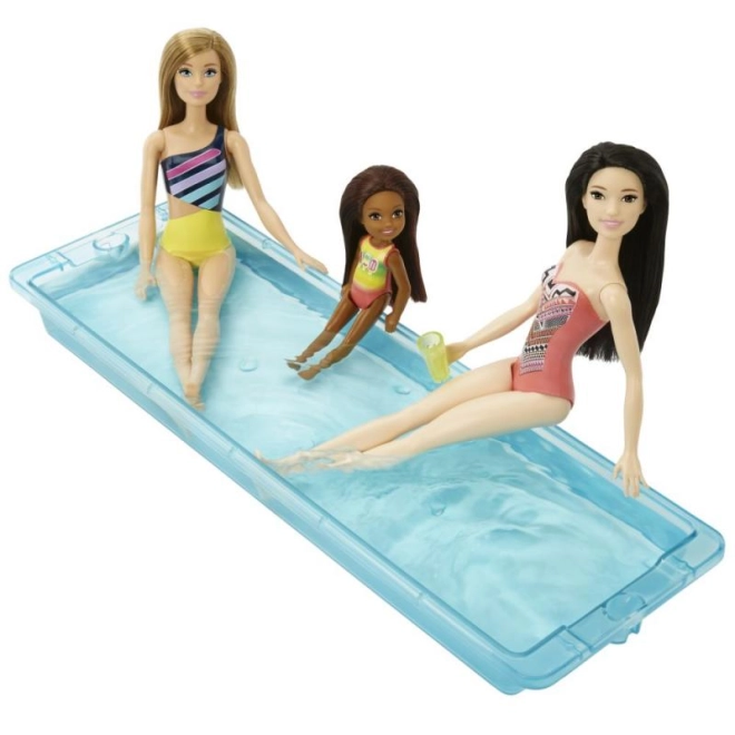 Pool mit Rutsche für maximalen Spaß