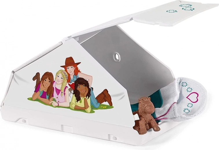 Niedliches Plüschpferd als Begleiter