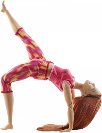 Stylisches Outfit mit geblümten Leggings