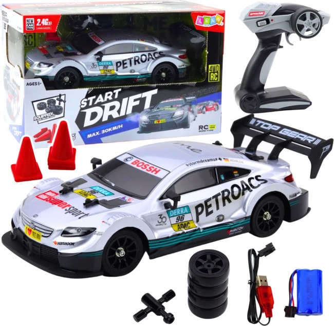 Renn-RC-Auto für Drift im Maßstab 1:16 silberfarben