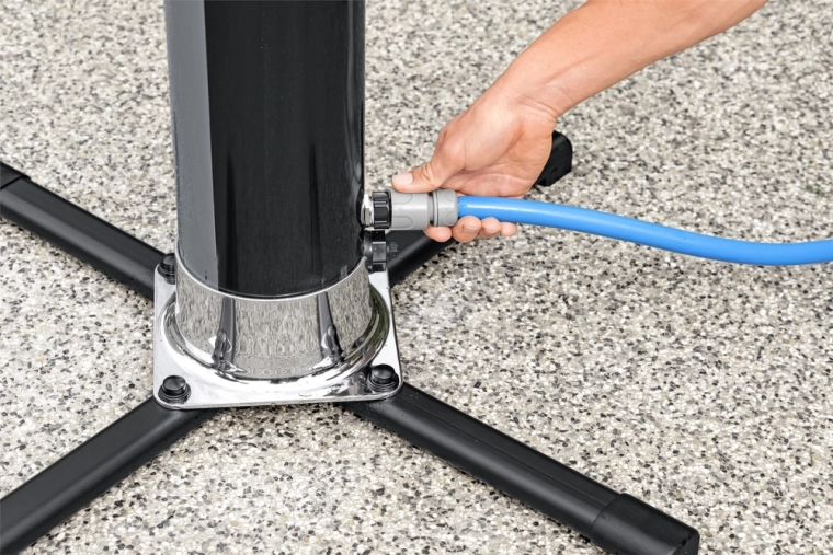 Stabiler Standfuß und einfache Verbindung