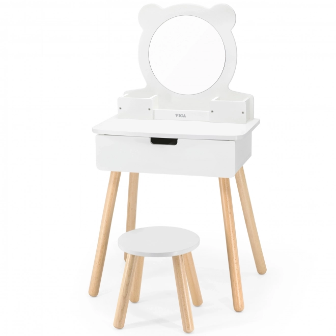 Holztisch mit Hocker
