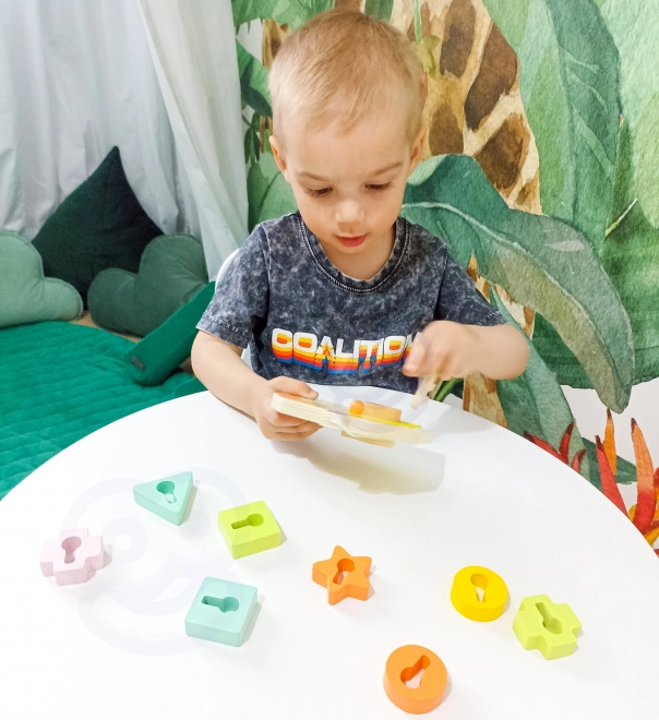 Classic World Montessori Holzfädelspiel Schlüssel und Türen 11 Stk.