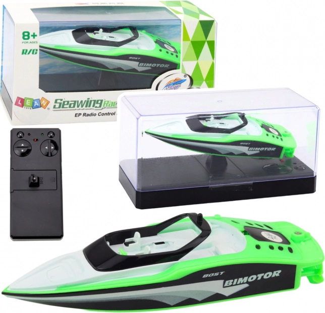Grünes ferngesteuertes Motorboot
