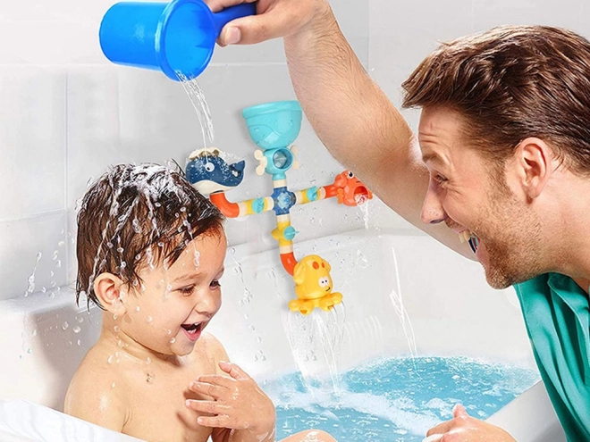 Kreatives Badespielzeug mit Meerestieren