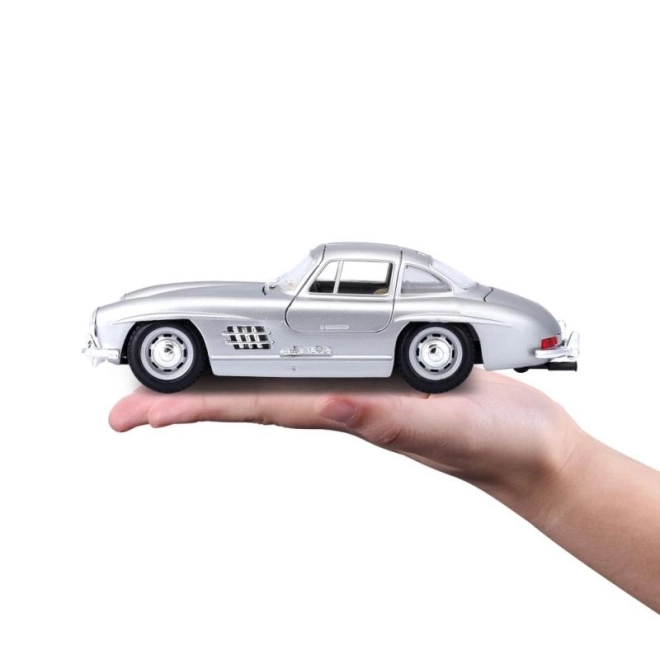 Bburago Mercedes Benz 300SL Modellauto