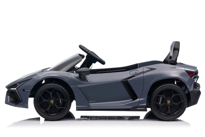 Auto lamborghini revuelto grau